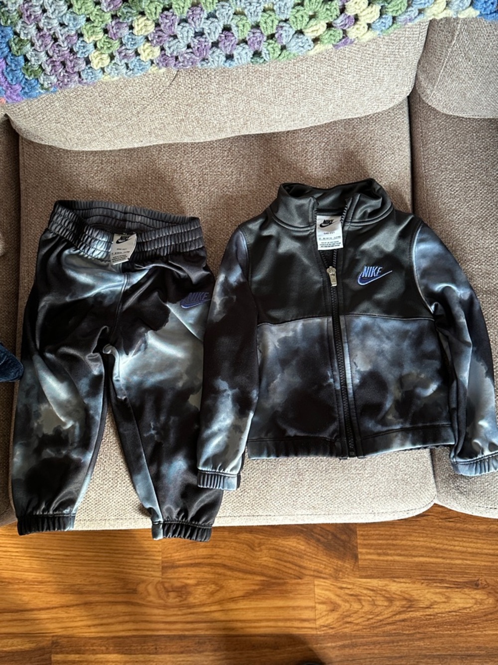 Nike Kids Black & Gray Tie-Dye Joggers and Zip Jacket Set